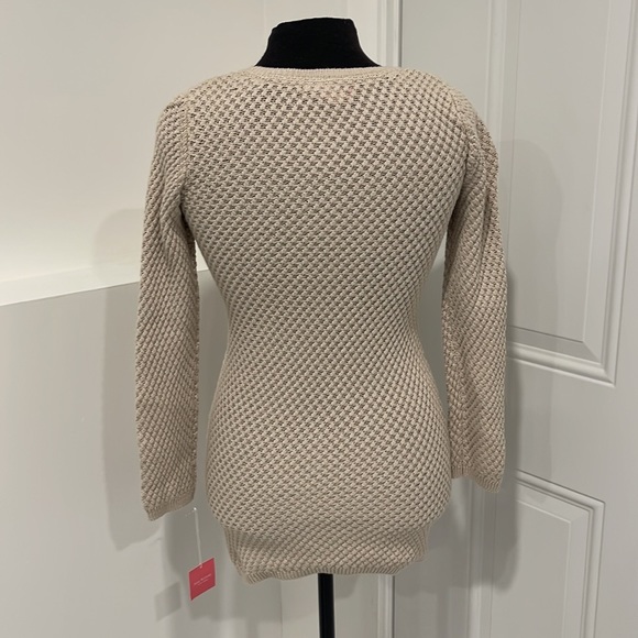 Tight knitted sweater by Isaac Mizrahi - Picture 3 of 5